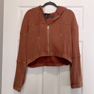 WAFFLE CROPPED ZIP HOODIE